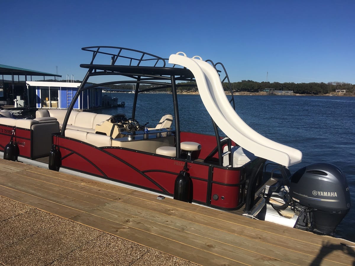 11 seater mayhem boat rental on lake travis